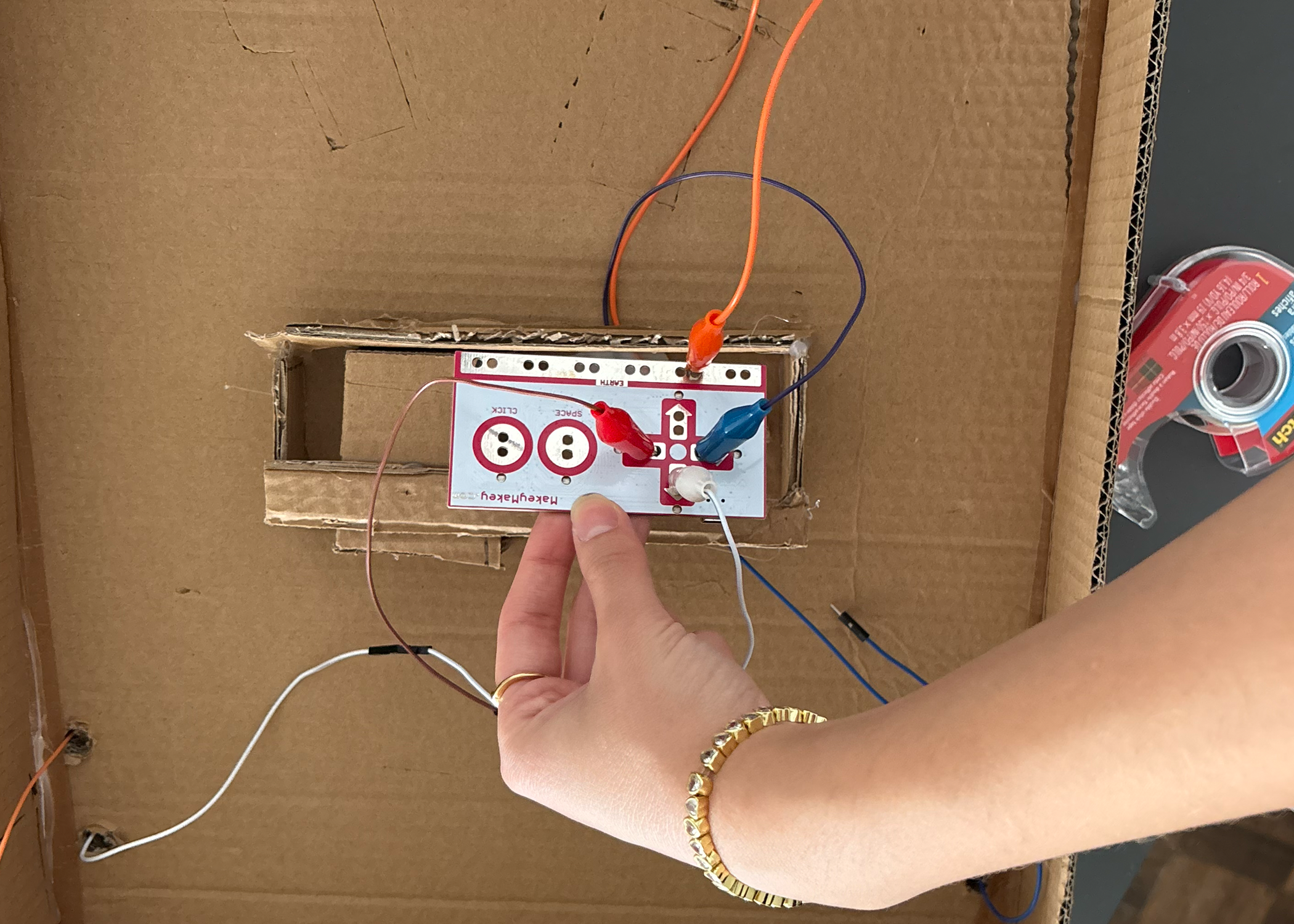 60% play daily
Toys are not disappearing.
My little doctor must fit into daily fast play sessions. .